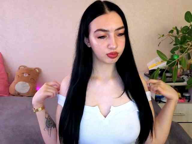 WildKittenX webcam