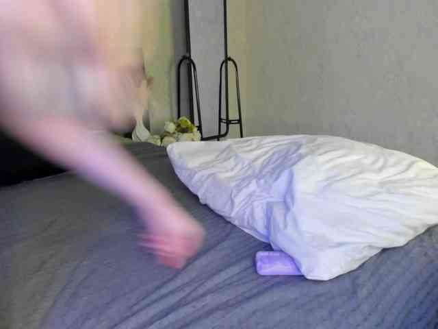 Mariel-Brown webcam