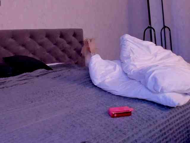 Mariel-Brown webcam