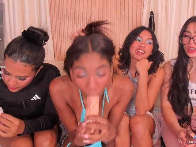 hotties-kittens live cam on BongaCams