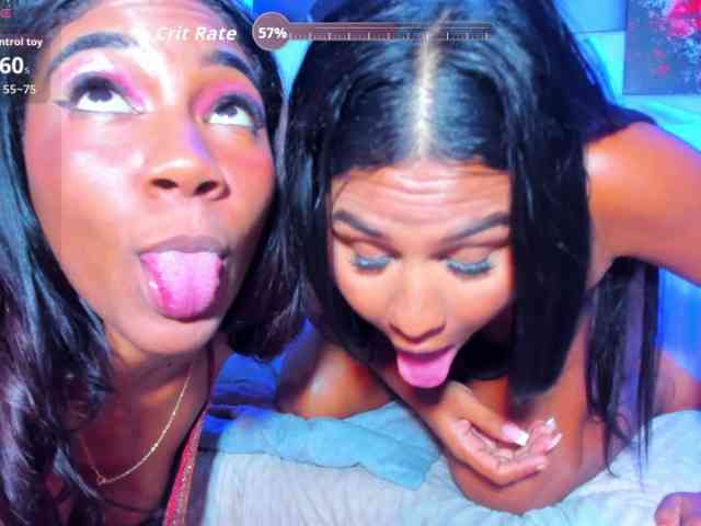 hotties-kittens webcam