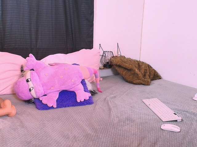 Candyb live cam preview
