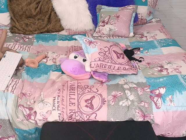 Candyb live cam on BongaCams