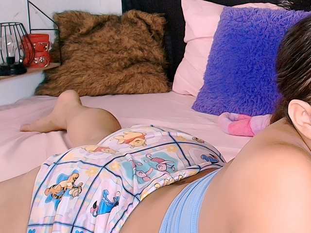 Candyb live cam on BongaCams