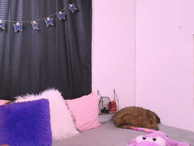Candyb live cam preview