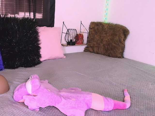 Candyb live cam on BongaCams