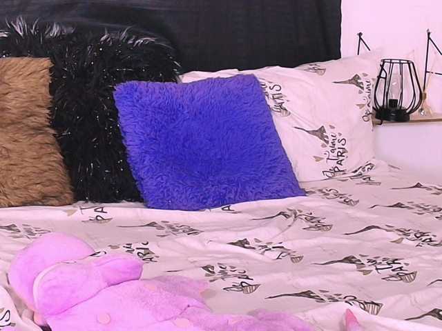 Candyb live cam on BongaCams