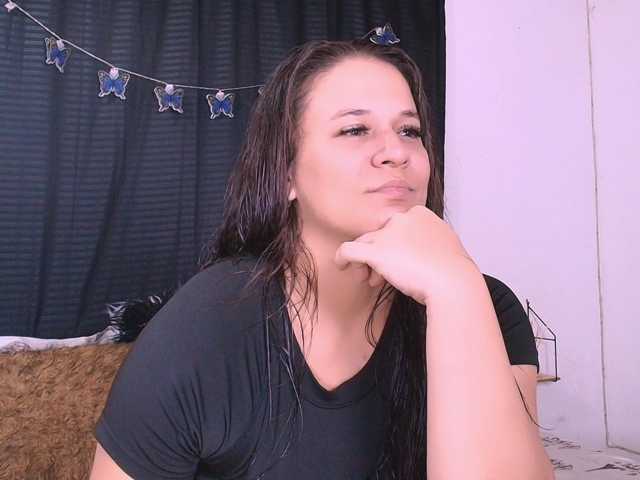 Candyb live cam on BongaCams