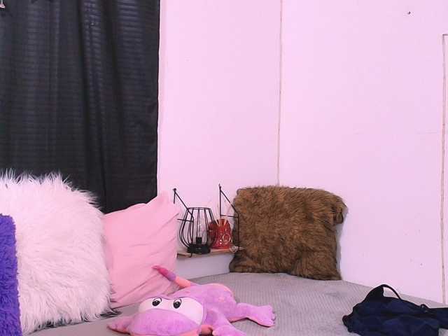 Candyb live cam preview