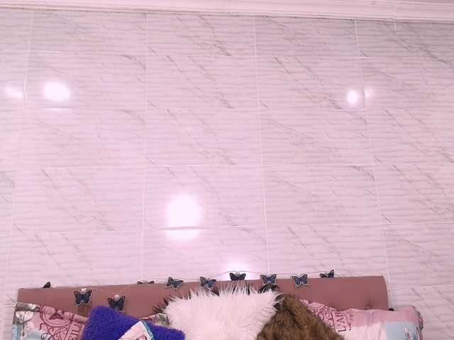 Candyb live webcam show
