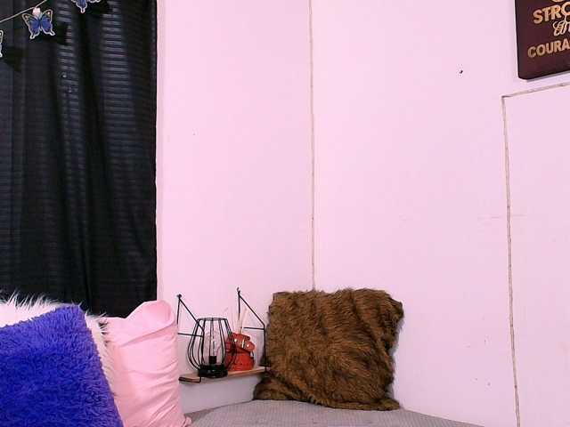 Candyb live cam on BongaCams