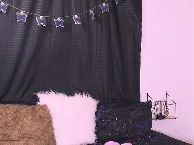 Candyb live cam on BongaCams