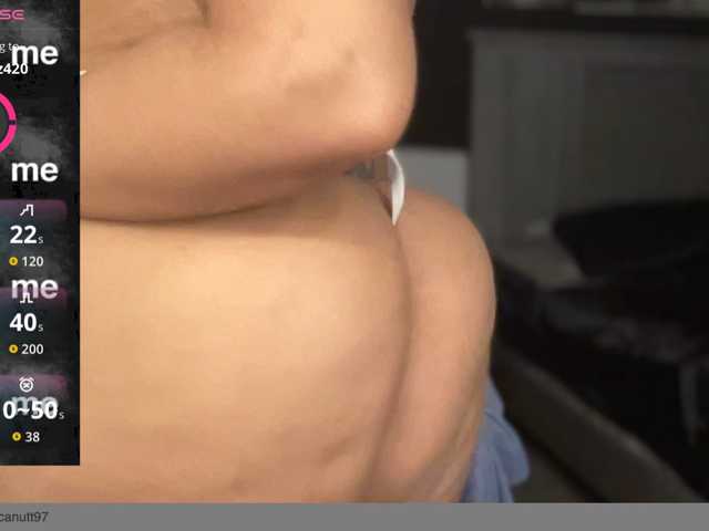 CocaNutt live cam on BongaCams