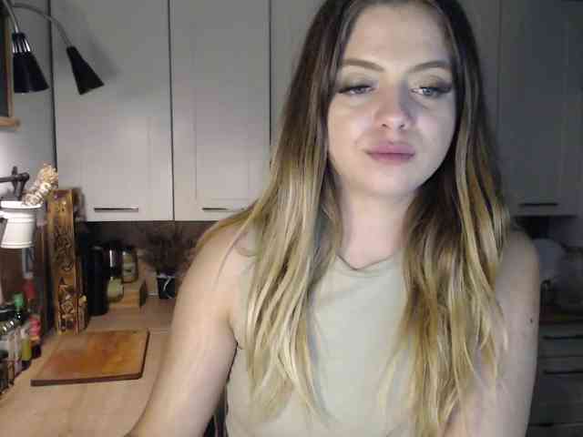 BuffyFire Live Webcam on BongaCams