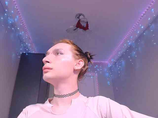 Your-Cute-Aisha Live Webcam on BongaCams