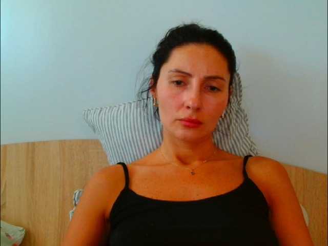 Irina9793 live cam on BongaCams
