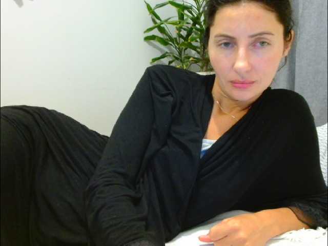 Irina9793 live cam on BongaCams