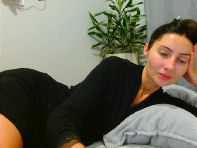 Irina9793 live cam on BongaCams