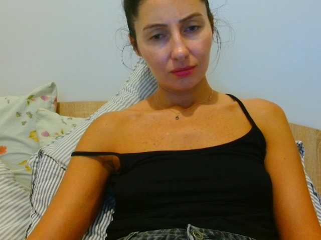 Irina9793 live webcam show