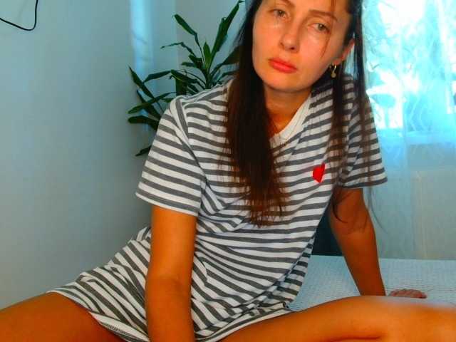 Irina9793 live cam on BongaCams