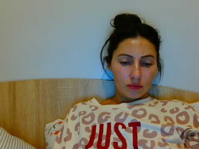 Irina9793 live cam on BongaCams