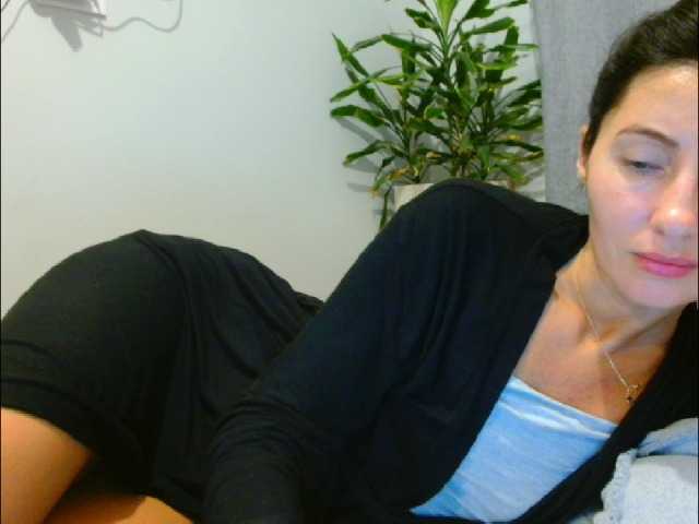 Irina9793 live cam on BongaCams