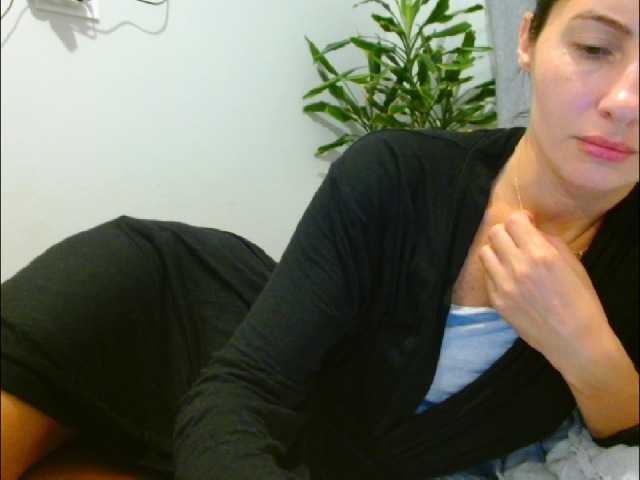 Irina9793 live cam on BongaCams