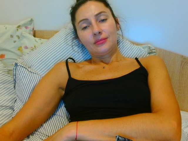 Irina9793 live webcam show