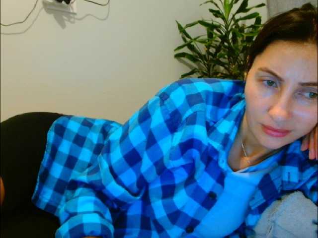 Irina9793 live cam on BongaCams