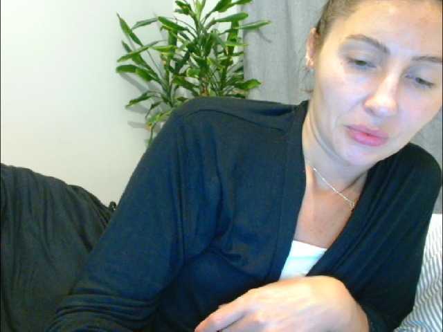 Irina9793 live cam on BongaCams