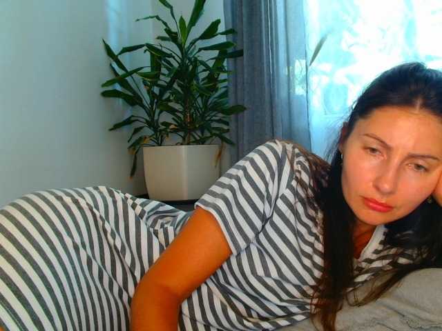 Irina9793 live cam on BongaCams