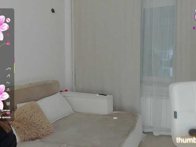 LuckyLady01 live cam on BongaCams