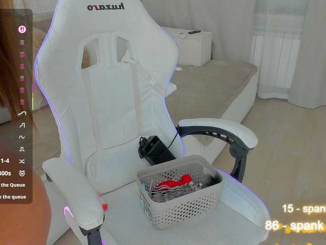 LuckyLady01 live cam on BongaCams