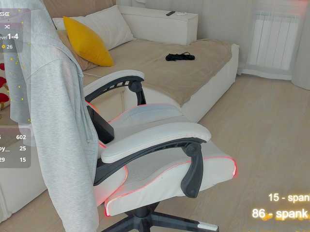 LuckyLady01 live cam on BongaCams