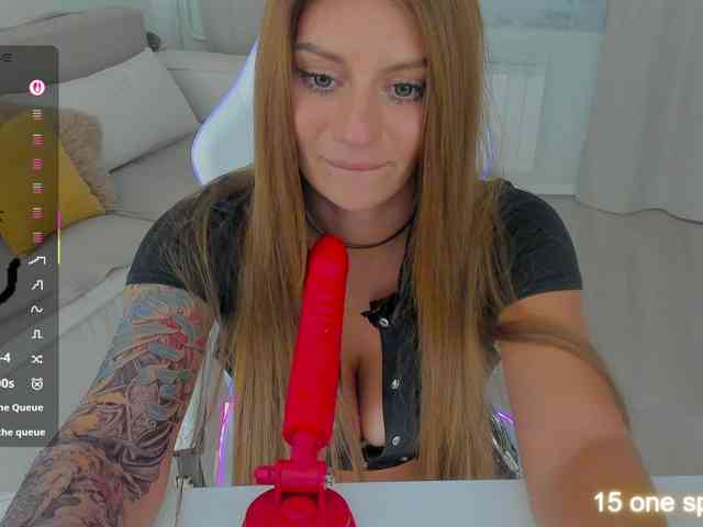 LuckyLady01 webcam