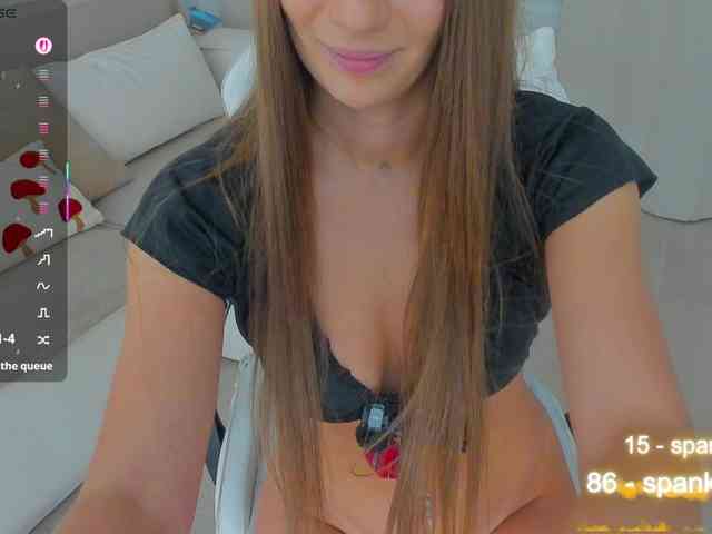 LuckyLady01 webcam