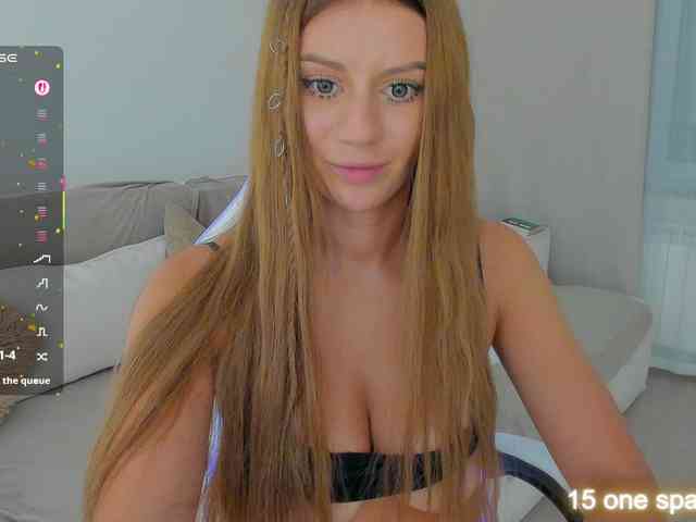 LuckyLady01 webcam