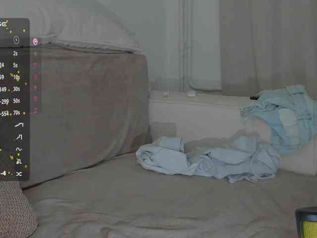 LuckyLady01 webcam