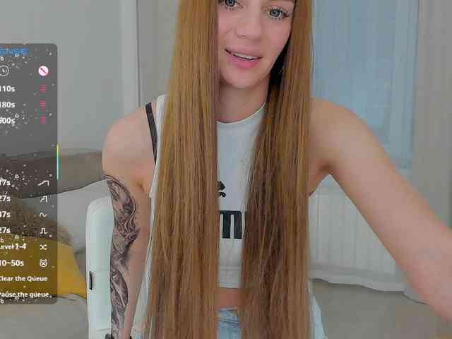 LuckyLady01 webcam