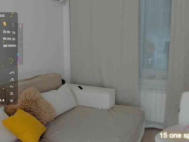 LuckyLady01 webcam