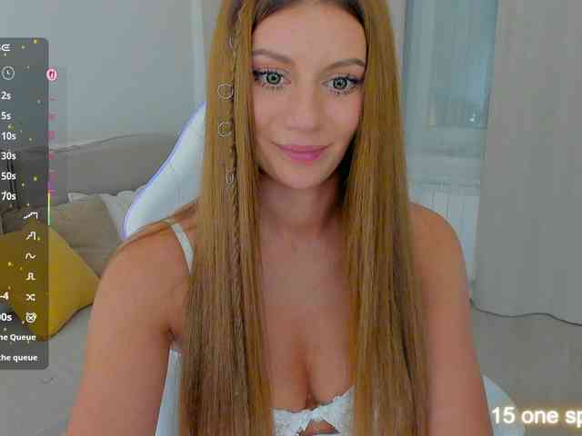 LuckyLady01 webcam