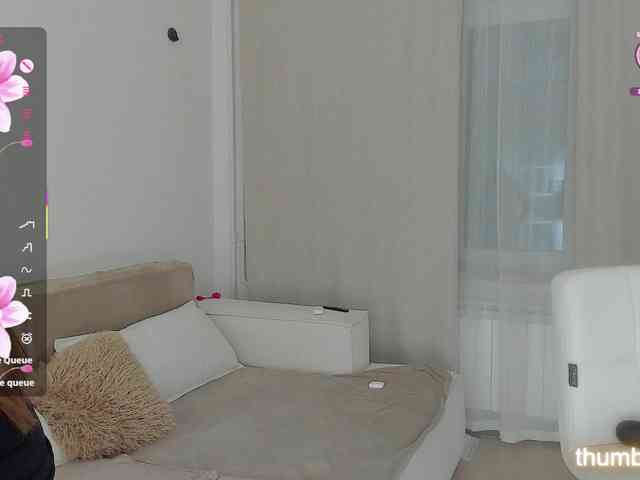 LuckyLady01 webcam