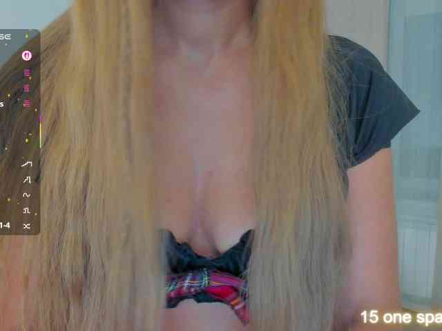 LuckyLady01 webcam