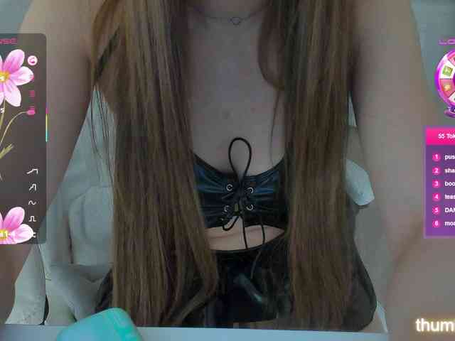 LuckyLady01 webcam