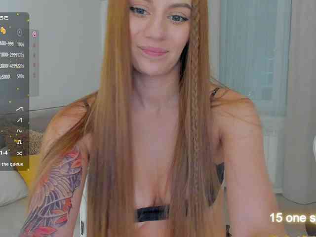 LuckyLady01 webcam