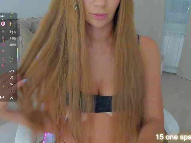 LuckyLady01 webcam