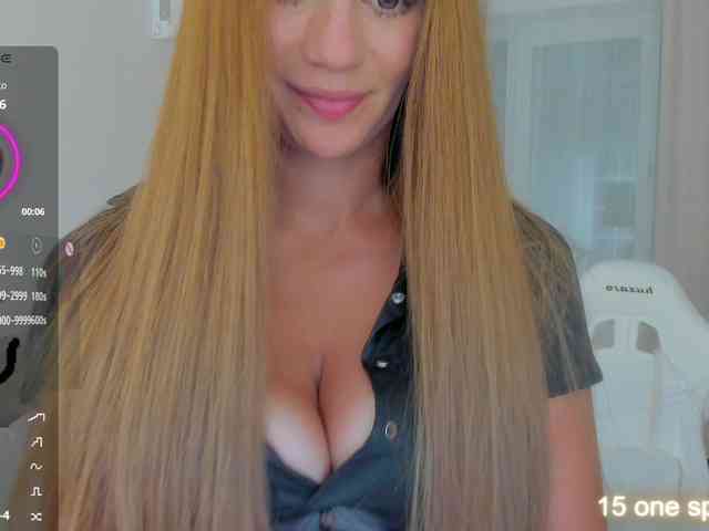 LuckyLady01 webcam