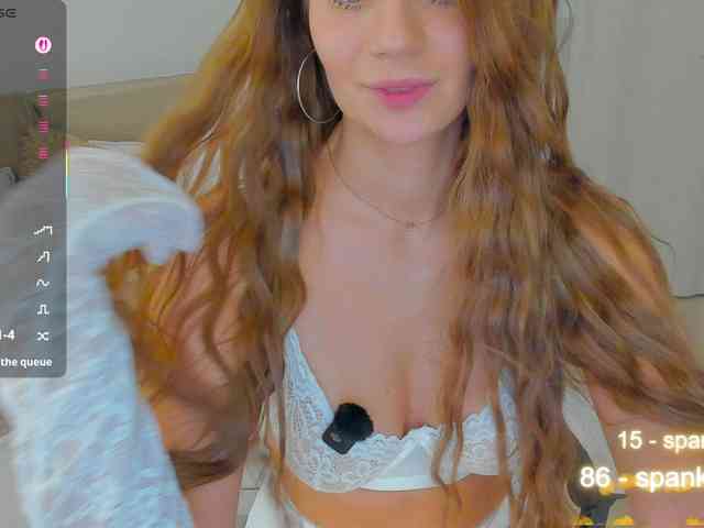 LuckyLady01 webcam