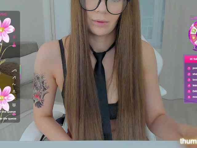 LuckyLady01 webcam