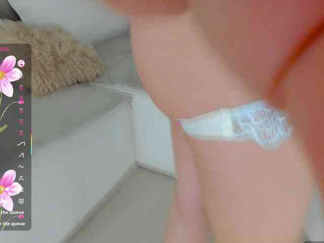 LuckyLady01 webcam